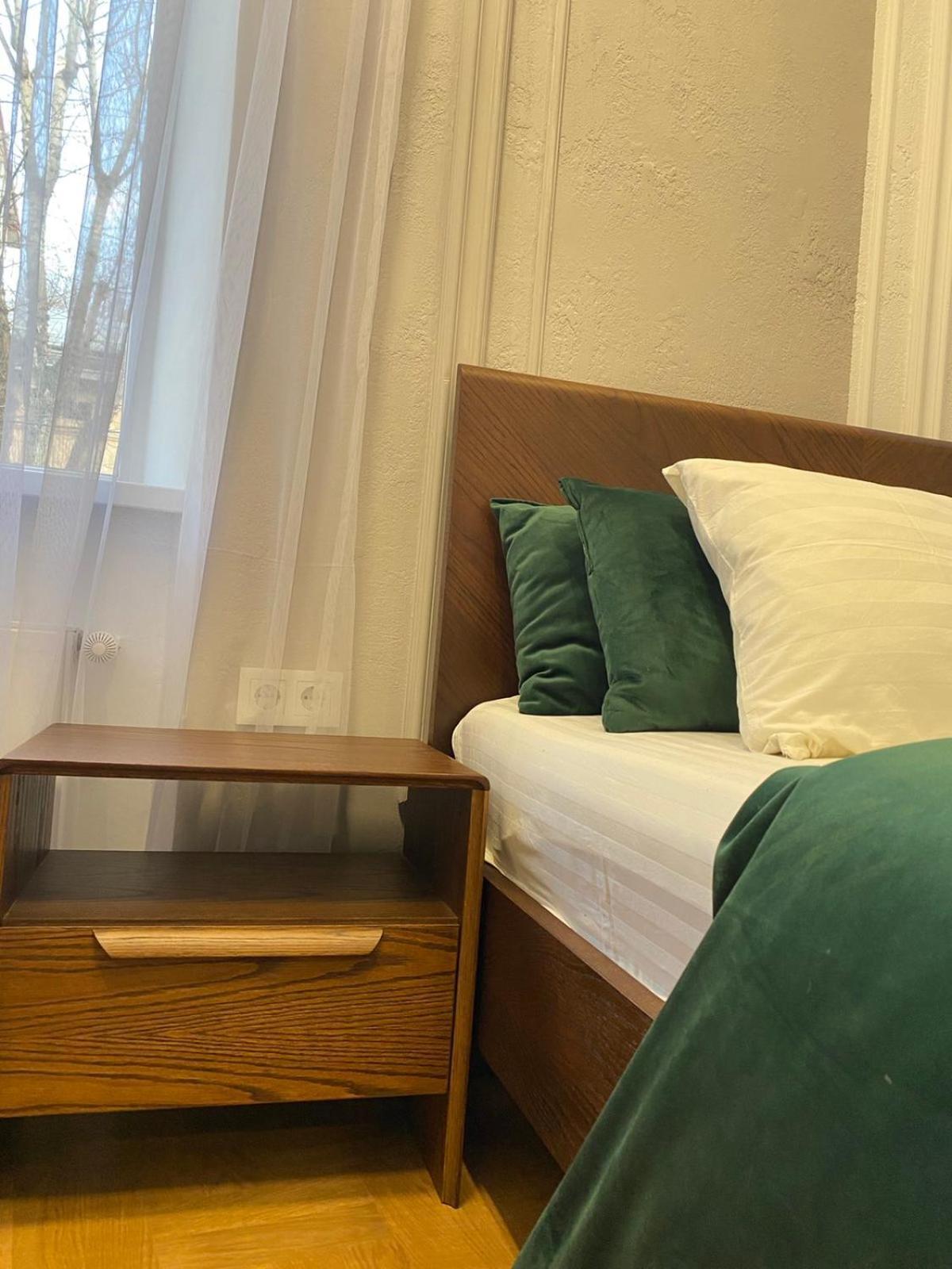 Favorit Apartments 2 Кім Безкоштовна Парковка Центр З Балконом Не Далеко Від Ж Д Вокзалу Звітні Документи Lviv Exterior photo